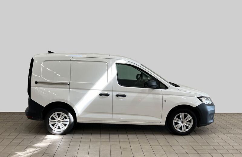 Gebraucht VW Caddy Basis 102 PS (75 kW) 2023 Weiß Van / Kleinbus