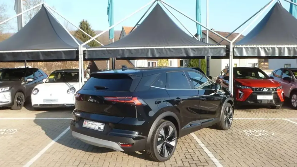 Neu Mitsubishi Grandis Edition 141 PS (103 kW) 2026 Schwarz SUV