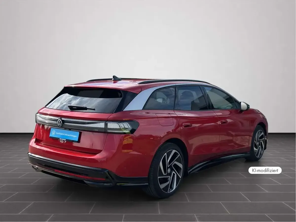 Gebraucht VW ID.7 Pro 210 kW (286 PS) 2025 Rot Kombi