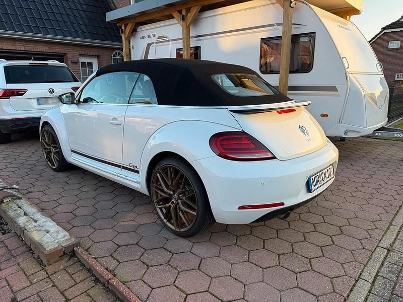Gebraucht VW Beetle Cabriolet 105 PS (77 kW) 2014 Weiß Cabrio