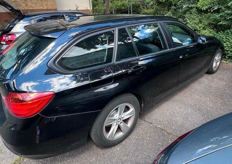 Schwarz Gebraucht 2014 BMW 318 Kombi | 9.000 € (Superpreis) - Bild 1/4