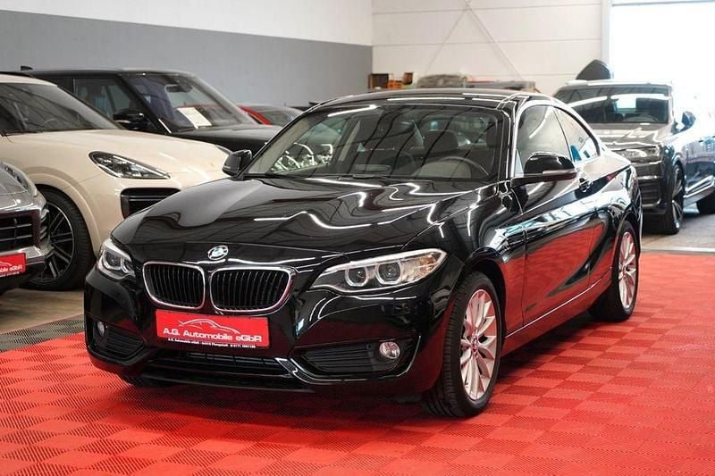 Schwarz Gebraucht 2016 BMW 220 Sport Line Coupé | 9.950 € (Superpreis) - Bild 1/4