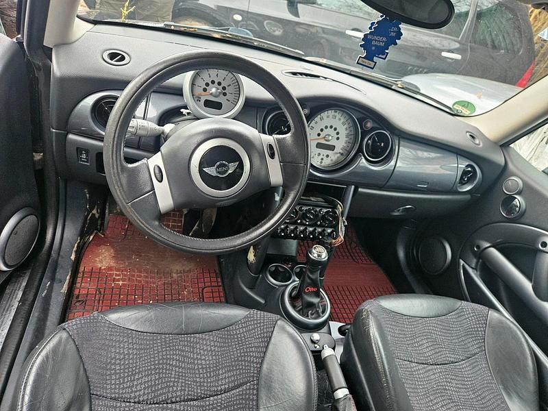 Gebraucht Mini Cooper 90 PS (66 kW) 2003 Schwarz Kleinwagen