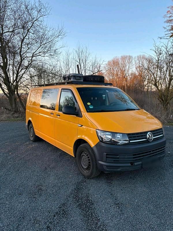 Gebraucht VW Transporter Basis 204 PS (150 kW) 2016 Gelb Van