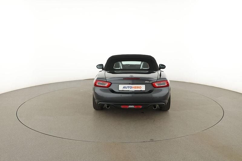 Gebraucht Fiat 124 Spider Lusso 140 PS (102 kW) 2018 Grau Cabrio