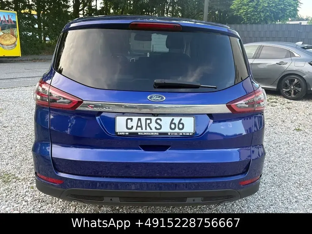 Gebraucht Ford S-MAX Titanium 160 PS (117 kW) 2016 Blau Van / Kleinbus