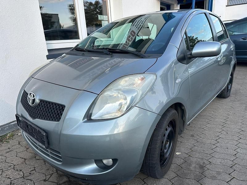 Silber Gebraucht 2008 Toyota Yaris Cool Kleinwagen | 5.990 € (Fairer Preis) - Bild 1/4