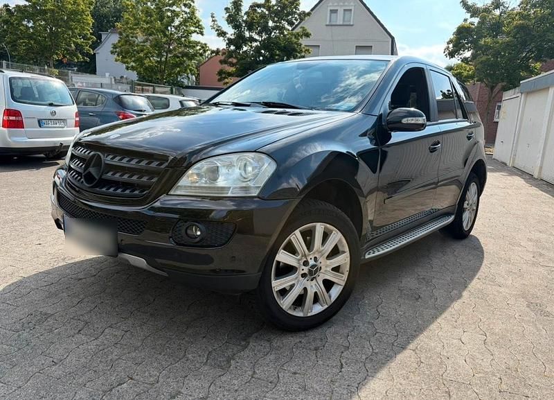 Gebraucht Mercedes ML280 190 PS (139 kW) 2006 Schwarz SUV