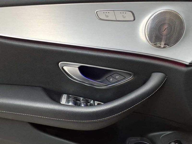 Gebraucht Mercedes E400 Avantgarde 330 PS (242 kW) 2022 Schwarz Kombi