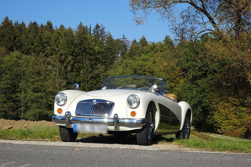 Używany MG A 72 KM (52 kW) 1958 Biały Kabriolet