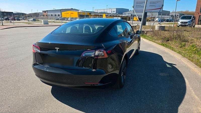 Gebraucht Tesla Model 3 RWD 225 kW (306 PS) 2022 Schwarz Limousine