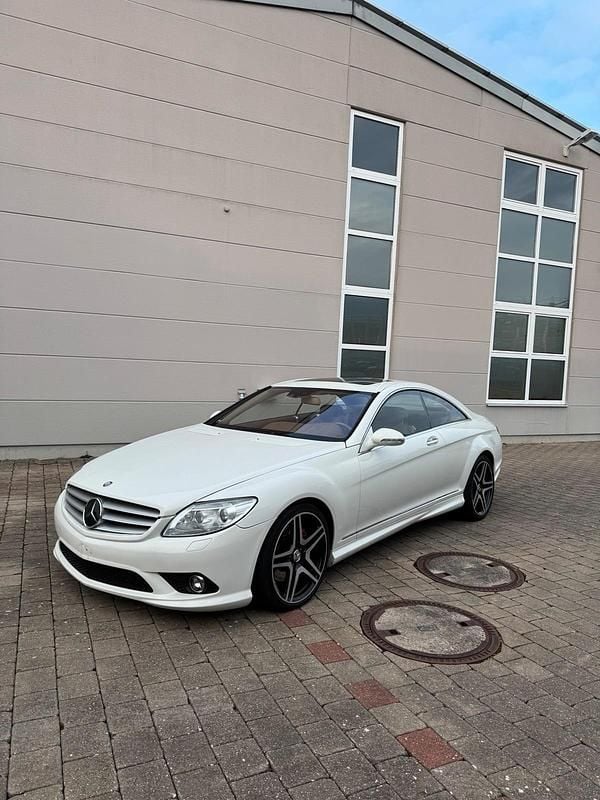 Weiß Gebraucht 2007 Mercedes CL500 AMG Coupé | 20.499 € (Teuer) - Bild 1/4