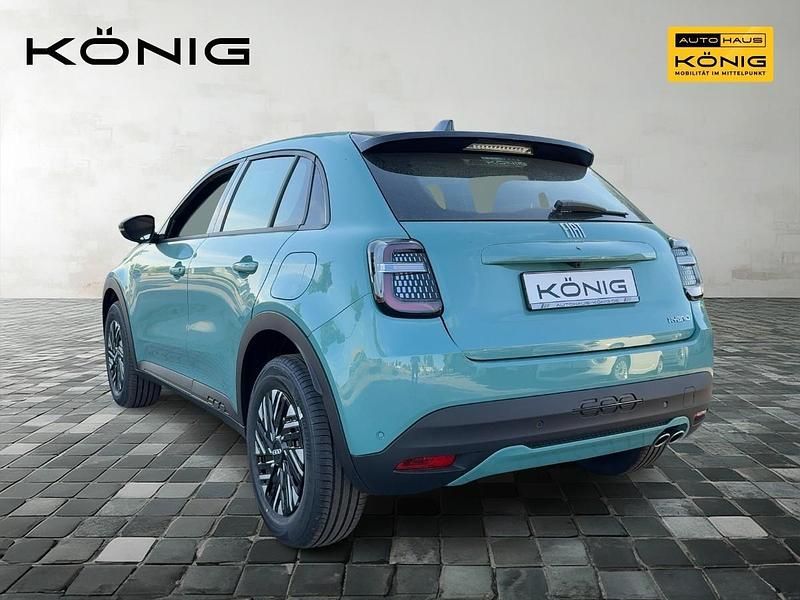 Gebraucht Fiat 600 146 PS (107 kW) 2025 Blau Limousine