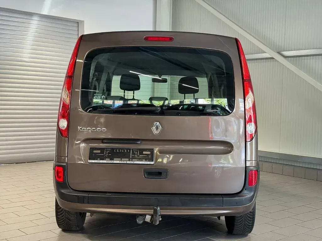 Gebraucht Renault Kangoo Authentique 106 PS (77 kW) 2012 Braun Van / Kleinbus