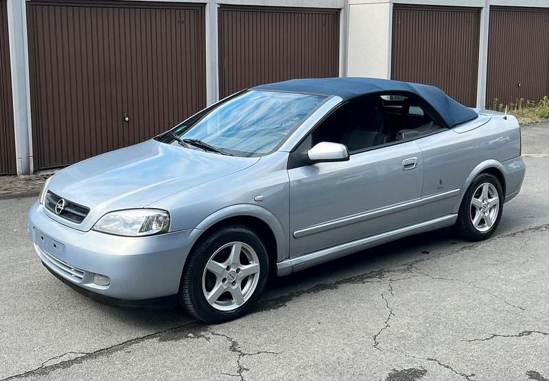 Silber Gebraucht 2003 Opel Astra Cabriolet Cabrio | 1.590 € (Guter Preis) - Bild 1/4
