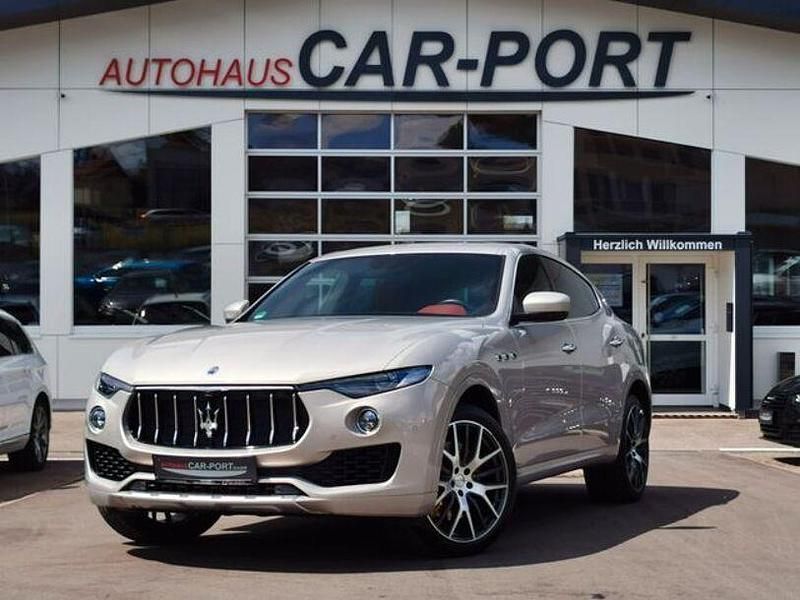 Beige Gebraucht 2017 Maserati Levante SUV | 39.490 € - Bild 1/4