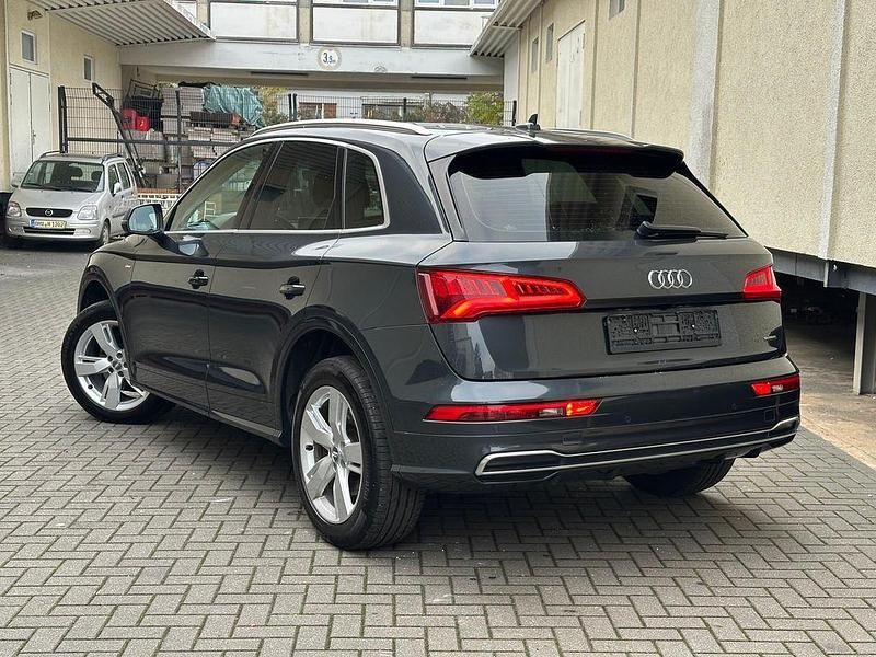Gebraucht Audi Q5 S-Line 190 PS (139 kW) 2018 Grau SUV