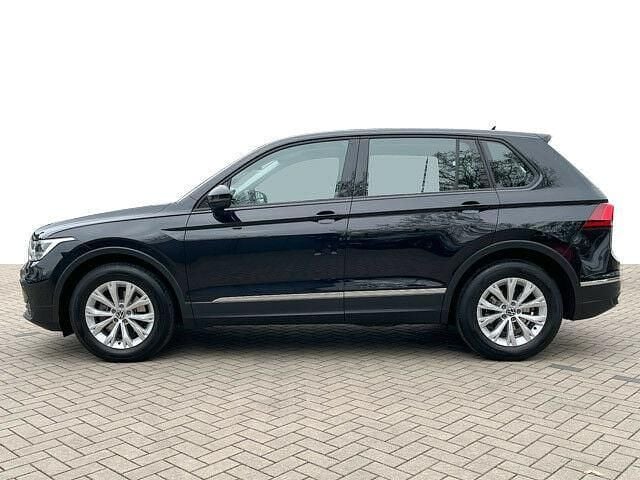 Gebraucht VW Tiguan 131 PS (96 kW) 2022 Deep black perleffekt SUV