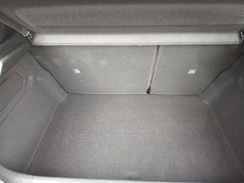 Gebraucht Opel Corsa 101 PS (74 kW) 2024 Schwarz Kleinwagen