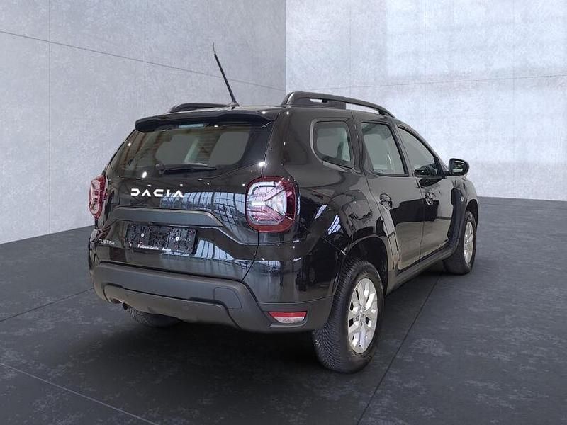 Gebraucht Dacia Duster Expression 131 PS (96 kW) 2024 Perlmuttschwarz perleffekt (metallic) SUV