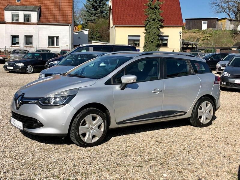 Grau Gebraucht 2015 Renault Clio GrandTour Dynamique Kombi | 4.499 € (Fairer Preis) - Bild 1/4