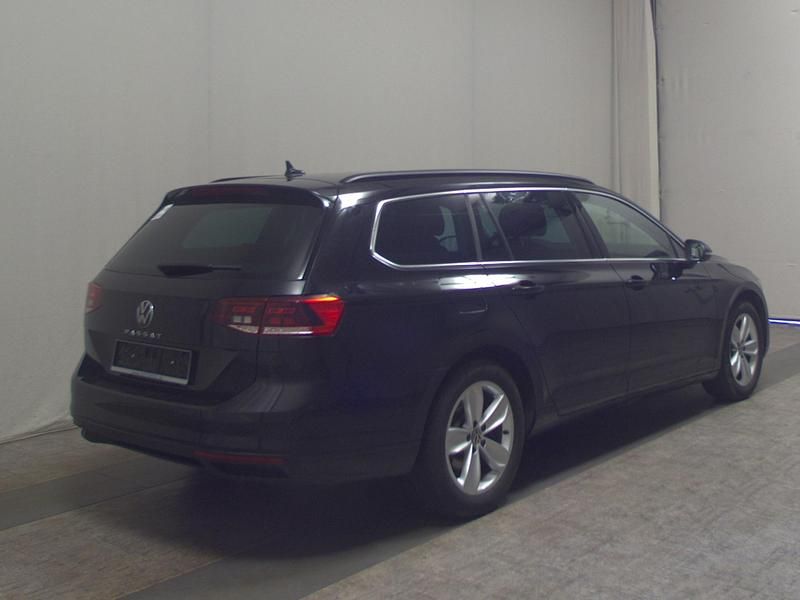 Gebraucht VW Passat Elegance 200 PS (147 kW) 2022 Schwarz Kombi