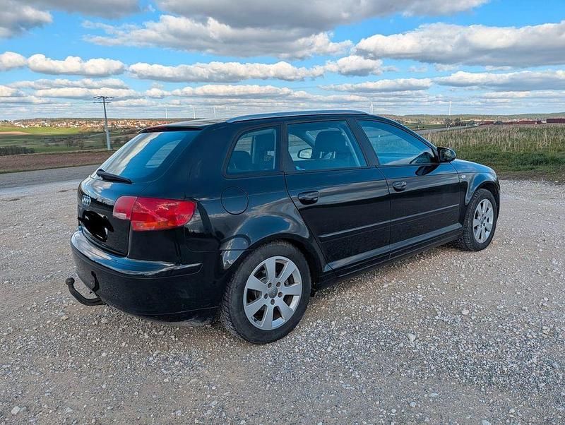 Gebraucht Audi A3 Ambiente 140 PS (102 kW) 2006 Schwarz Kleinwagen