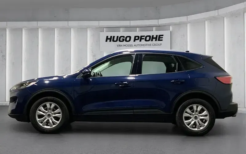 Gebraucht Ford Kuga Cool & Connect 120 PS (88 kW) 2022 Blau SUV
