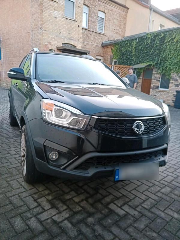 Gebraucht Ssangyong (KGM) Korando 175 PS (128 kW) 2013 Schwarz SUV