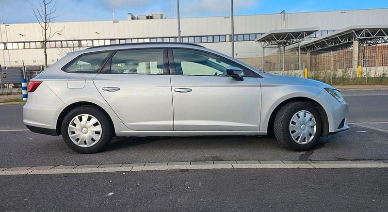 Second-hand Seat Leon Reference 86 CP (63 kW) 2016 Argintiu Berlinǎ