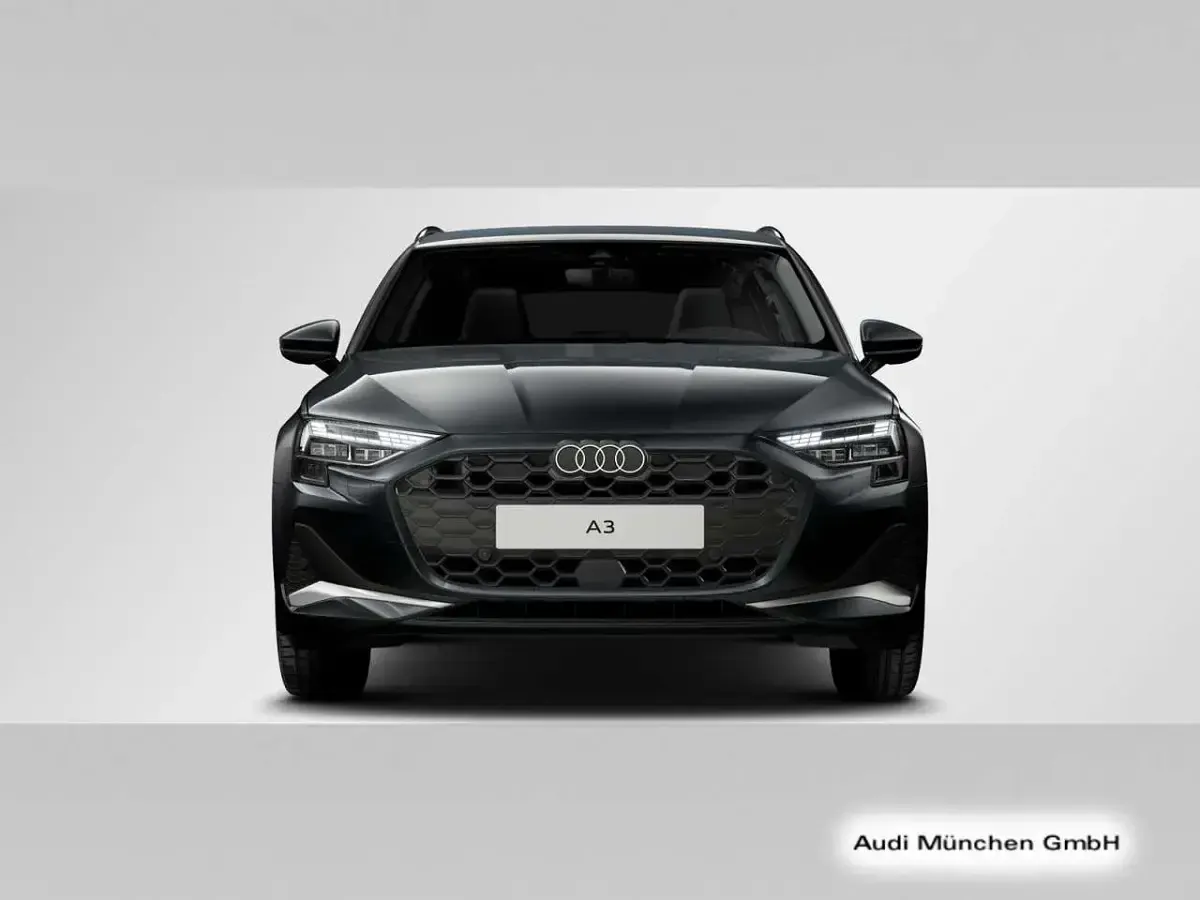 Usata Audi A3 Advanced 150 CV (110 kW) 2025 Grigio Berlina