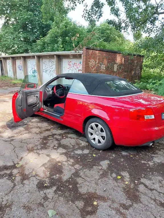 Gebraucht Audi Cabriolet 131 PS (96 kW) 2005 Rot Cabrio