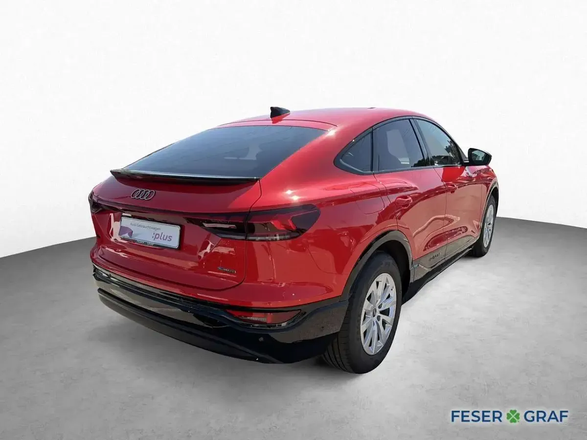Gebraucht Audi Q6 Sportback e-tron Sport 284 kW (387 PS) 2025 Rot SUV