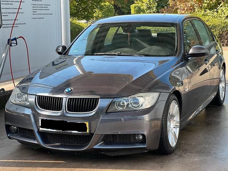 Grau Gebraucht 2007 BMW 318 M Sport Limousine | 4.800 € (Guter Preis) - Bild 1/4