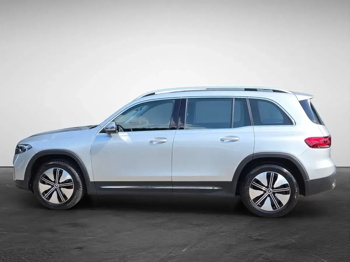 Gebraucht Mercedes EQB250 Progressive 139 kW (190 PS) 2023 Silber (iridium silber metallic) SUV
