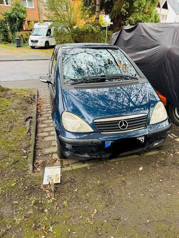 Schwarz Gebraucht 2003 Mercedes A140 Classic Van / Kleinbus | 1.299 € - Bild 1/4