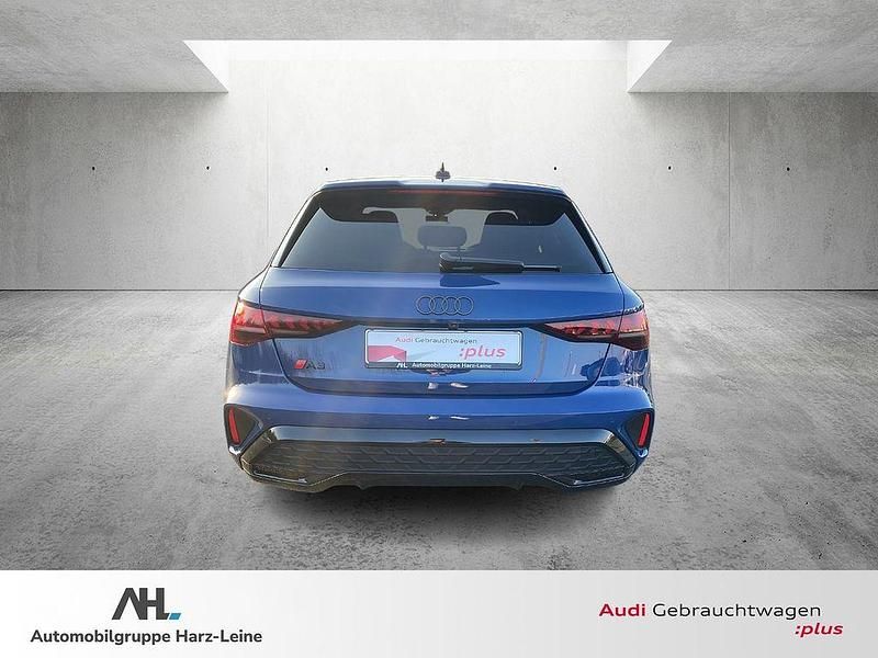 Gebraucht Audi A3 S-Line 150 PS (110 kW) 2024 Blau Limousine
