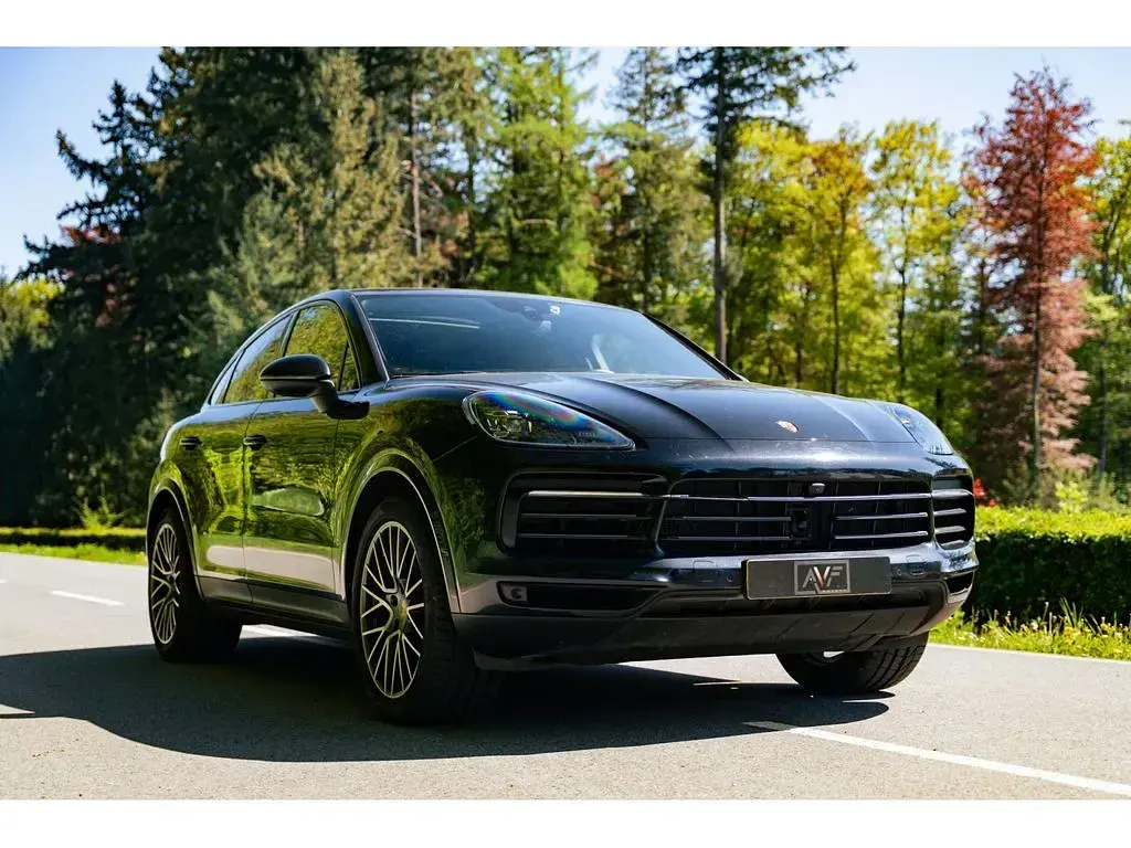 Second-hand Porsche Cayenne Platinum Edition 340 CP (250 kW) 2022 Negru SUV