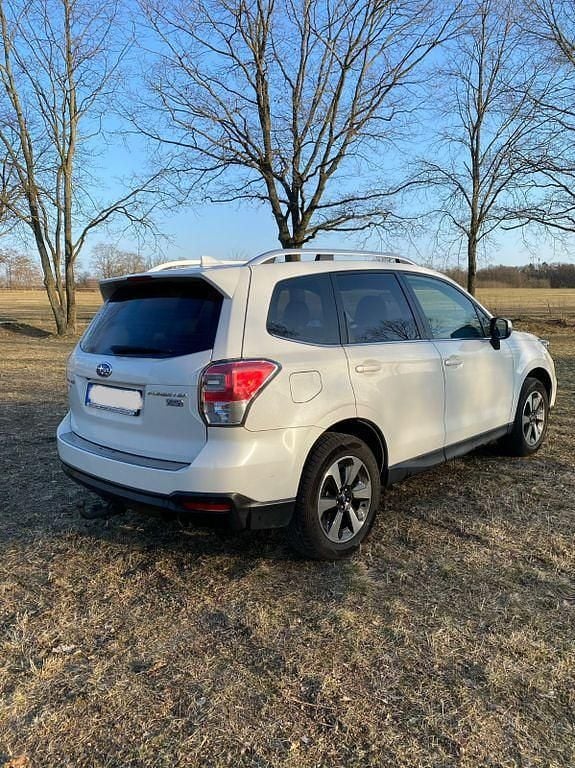 Käytetty Subaru Forester Active 147 HP (108 kW) 2016 Valkoinen Katumaasturi