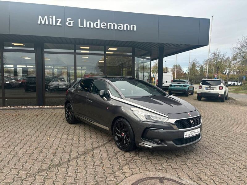 Grau Gebraucht 2018 DS Automobiles DS5 Kleinwagen | 17.790 € - Bild 1/4