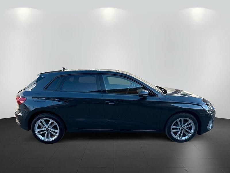 Gebraucht Audi A3 Advanced 110 PS (80 kW) 2022 Grau Limousine