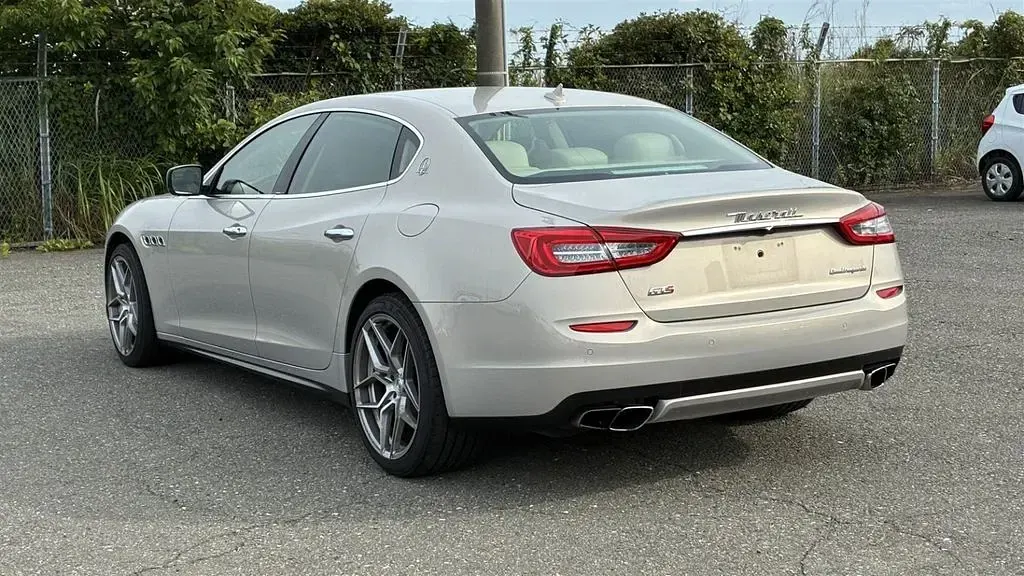 Gebraucht Maserati Quattroporte 530 PS (389 kW) 2015 Silber Limousine