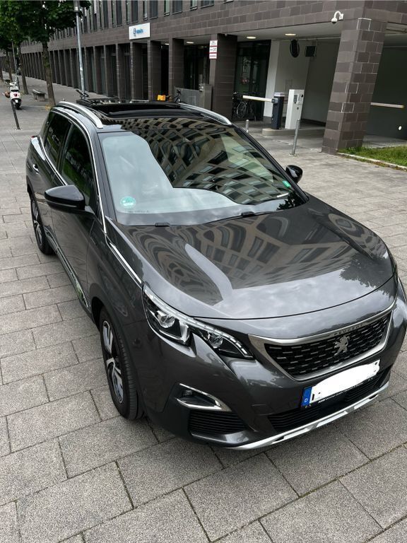 Grau Gebraucht 2019 Peugeot 3008 GT-line SUV | 18.200 € (Fairer Preis) - Bild 1/4