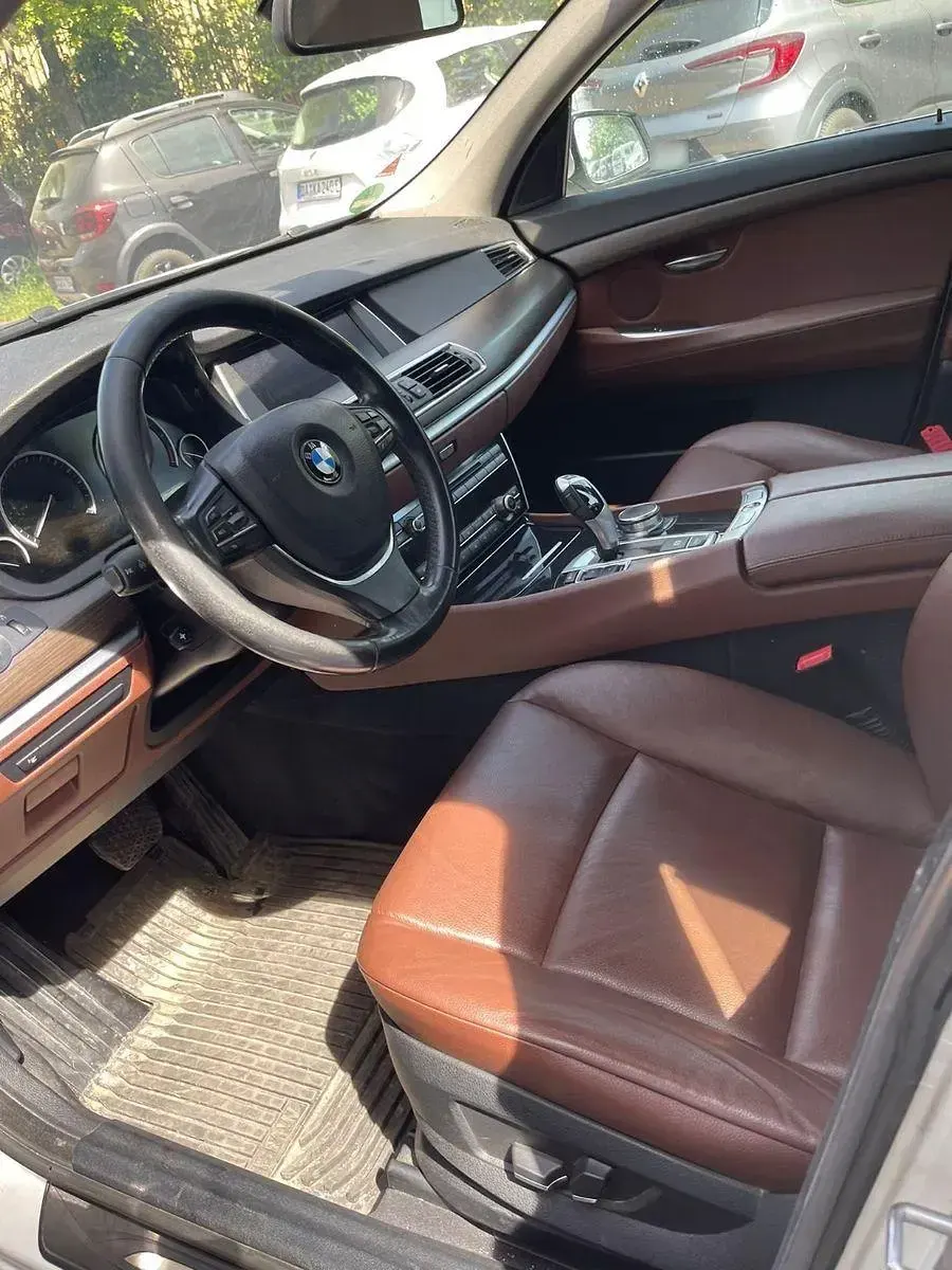 Gebraucht BMW 530 258 PS (189 kW) 2012 Weiß Limousine
