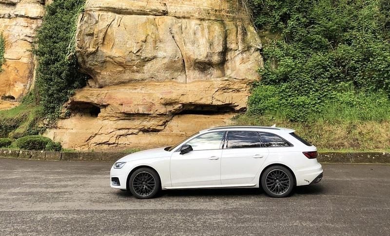 Gebraucht Audi A4 S-Line 150 PS (110 kW) 2020 Weiß Kombi