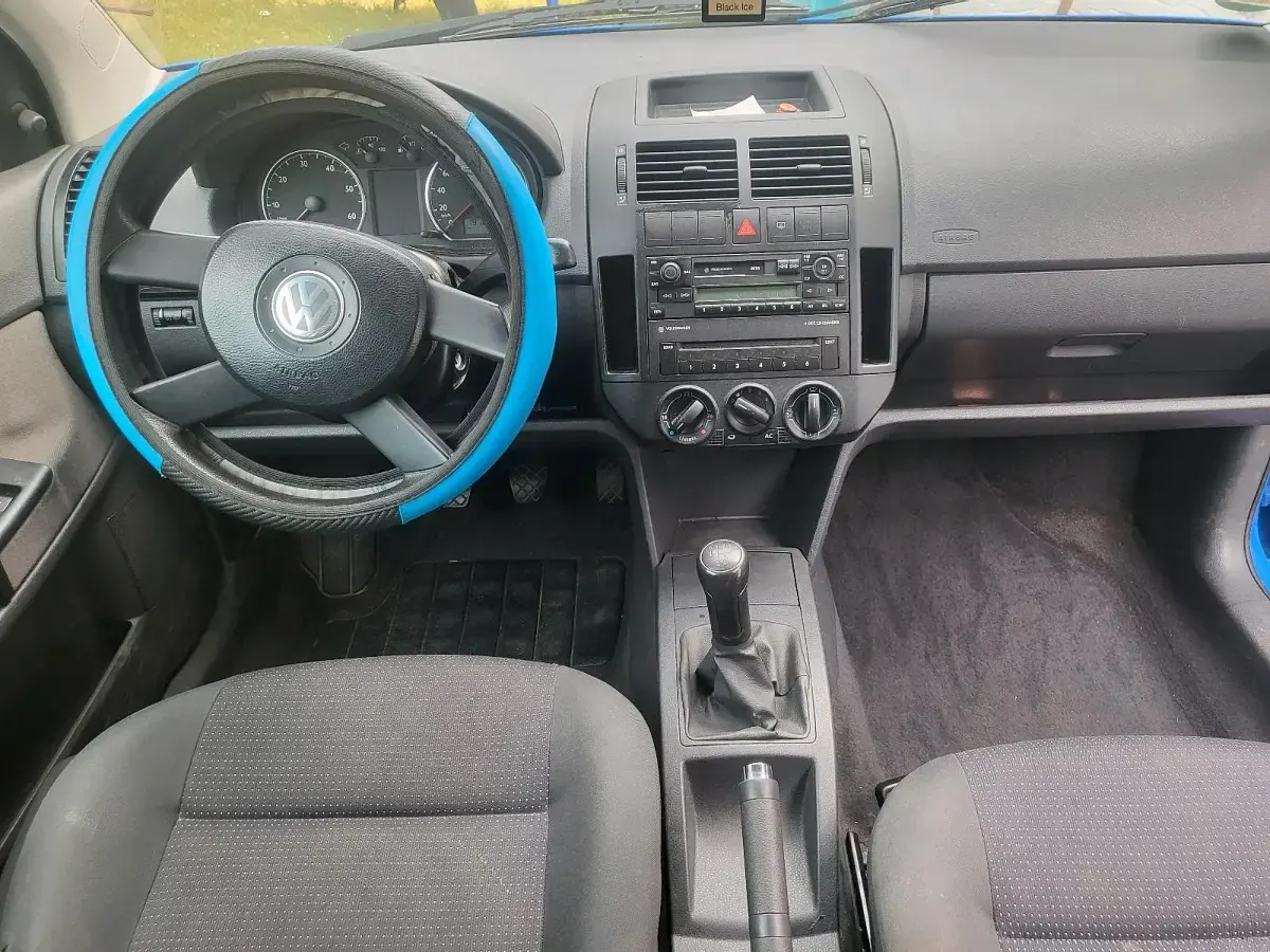 Gebraucht VW Polo 59 PS (43 kW) 2003 Blau Kleinwagen