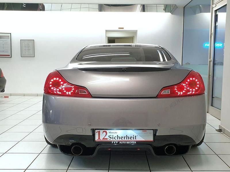 Gebraucht Infiniti G37 320 PS (235 kW) 2011 New titanium grey Coupé
