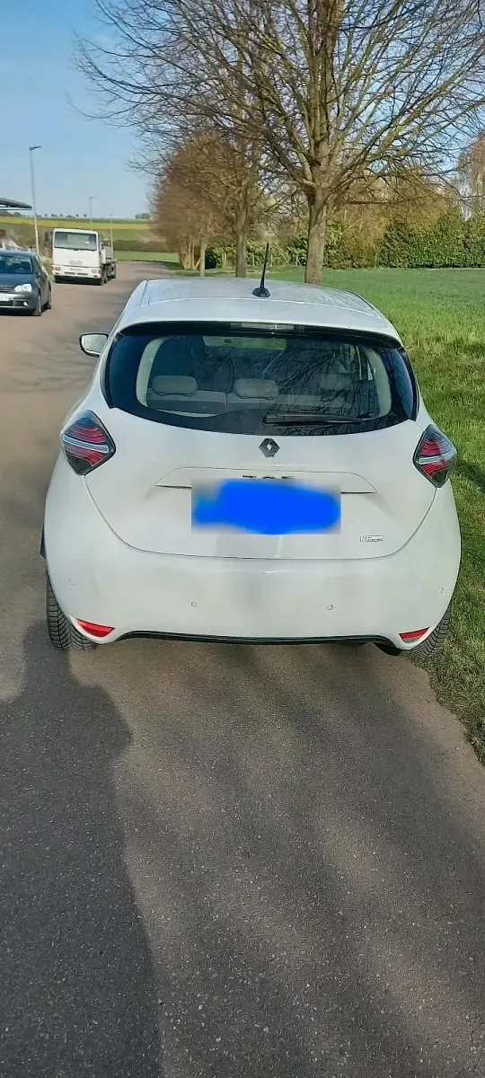 Gebraucht Renault Zoe Intens 50 kW (69 PS) 2020 Weiß Kleinwagen
