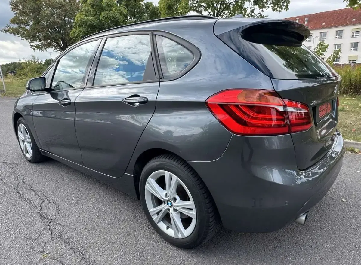 Gebraucht BMW 220 190 PS (139 kW) 2016 Mineralgrau metallic Kombi