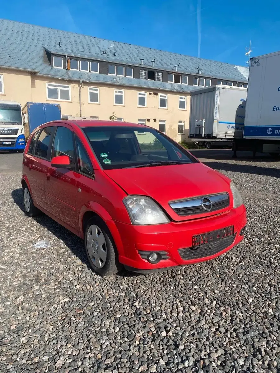 Gebraucht Opel Meriva 105 PS (77 kW) 2008 Rot Van / Kleinbus